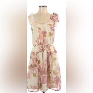 SALE!!! Lauren Conrad pink floral dress 💕